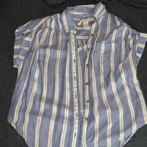 Cute button up shirt